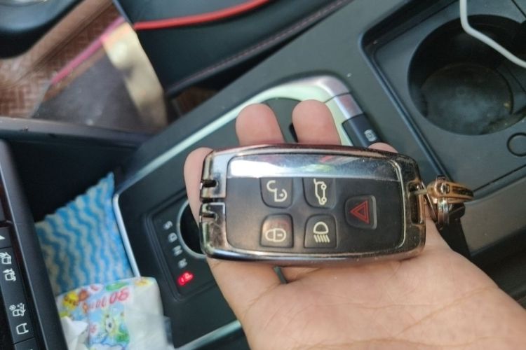 Used Land Rover Discovery Sport 2016 2.0T S Vehicle Key