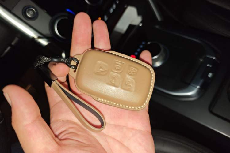 Used Land Rover Discovery Sport 2016 2.0T SE Vehicle Key