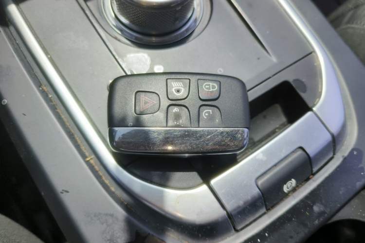 Used Land Rover Discovery Sport 2016 2.0T SE Vehicle Key
