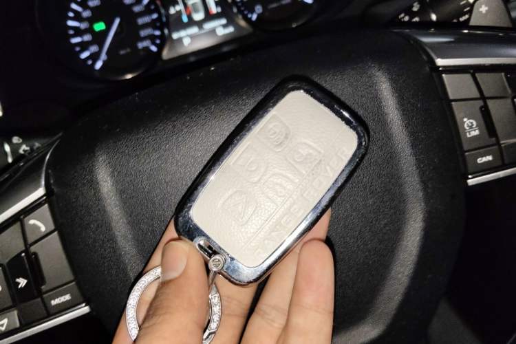 Used Land Rover Discovery Sport 2016 2.0T SE Vehicle Key