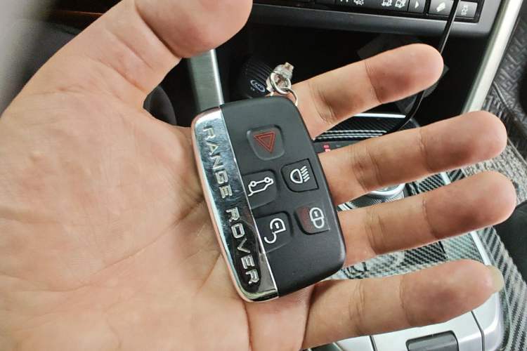 Used Land Rover Discovery Sport 2016 2.0T SE Vehicle Key