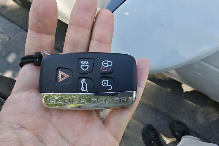 Used Land Rover Discovery Sport 2016 2.0T SE Vehicle Key