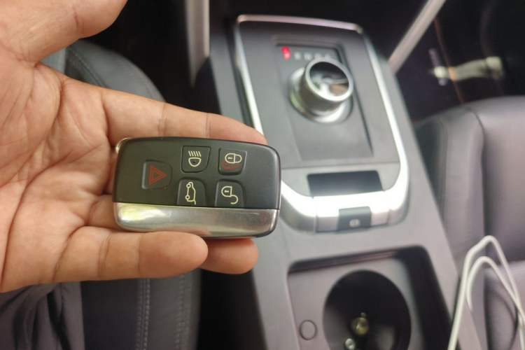 Used Land Rover Discovery Sport 2016 2.0T HSE Vehicle Key