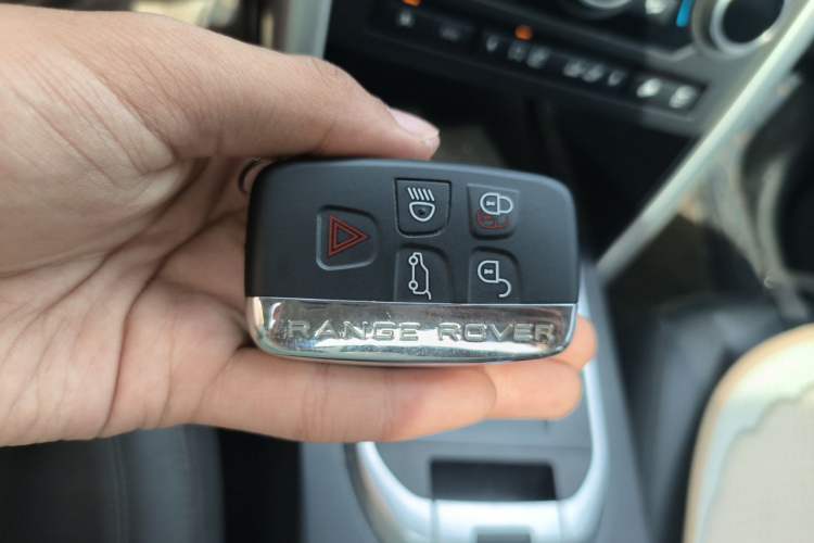 Used Land Rover Discovery Sport 2016 2.0T SE Vehicle Key