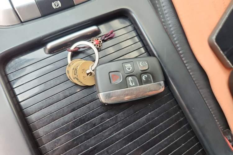Used Land Rover Discovery Sport 2016 2.0T SE Vehicle Key