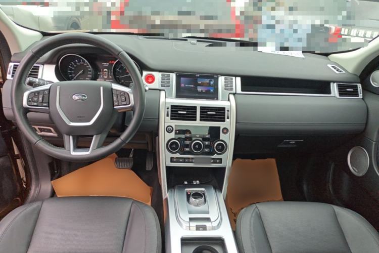 Used Land Rover Discovery Sport 2016 2.0T SE Center Console