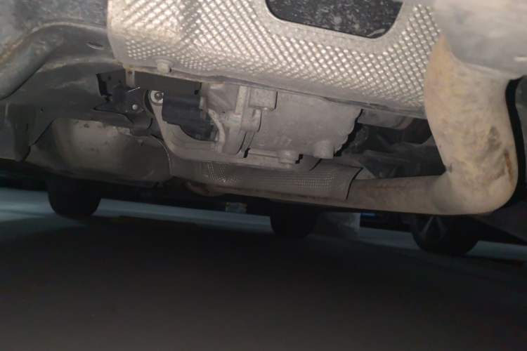 Used Land Rover Discovery Sport 2016 2.0T SE Chassis Rear