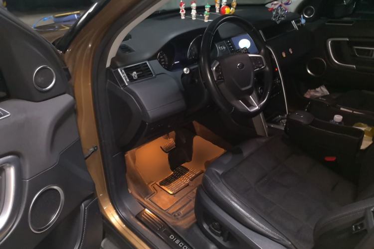 Used Land Rover Discovery Sport 2016 2.0T SE Driver Seat