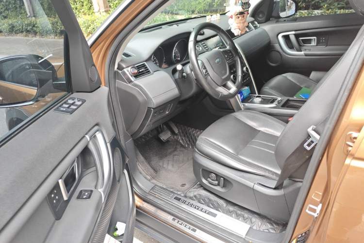 Used Land Rover Discovery Sport 2016 2.0T HSE Driver Seat