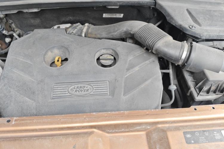 Used Land Rover Discovery Sport 2016 2.0T HSE Engine Bay