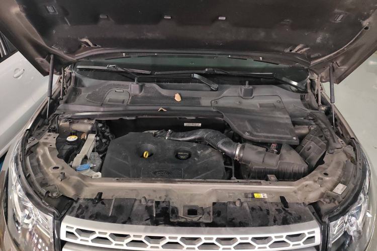 Used Land Rover Discovery Sport 2016 2.0T HSE Engine Bay