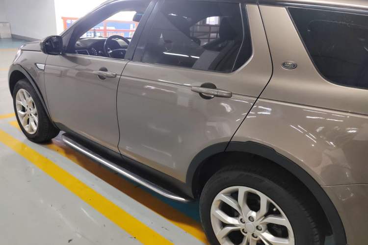 Used Land Rover Discovery Sport 2016 2.0T HSE Exterior 3
