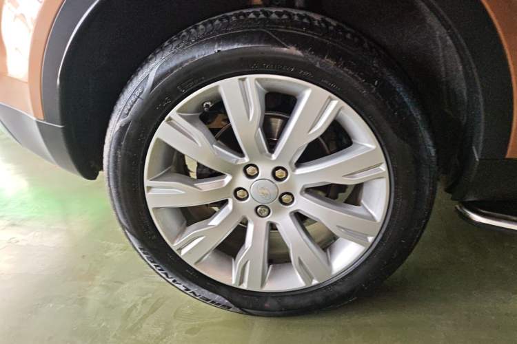 Used Land Rover Discovery Sport 2016 2.0T HSE Exterior 8