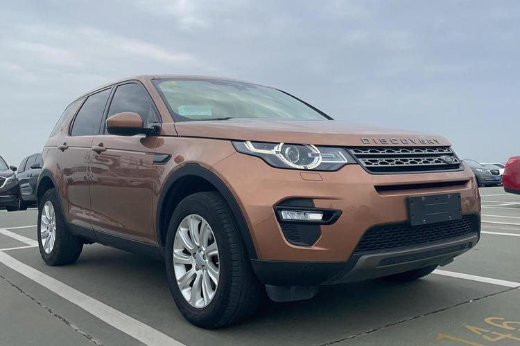 Used Land Rover Discovery Sport 2016 2.0T SE Front Right 45 Deg