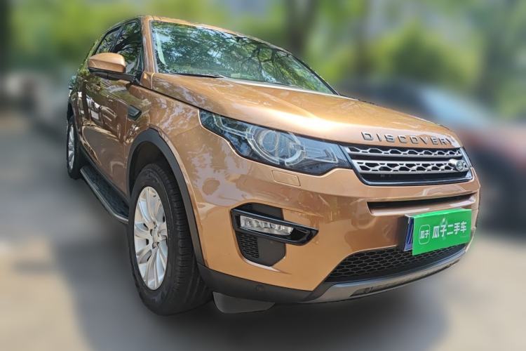 Used Land Rover Discovery Sport 2016 2.0T SE Front Right 45 Deg