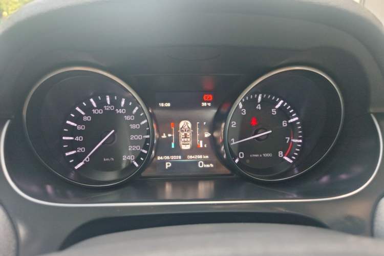 Used Land Rover Discovery Sport 2016 2.0T SE Instrument Cluster