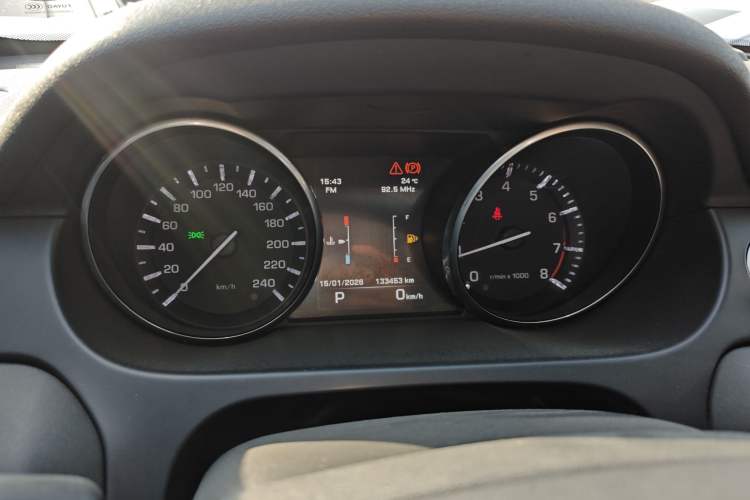 Used Land Rover Discovery Sport 2016 2.0T SE Instrument Cluster