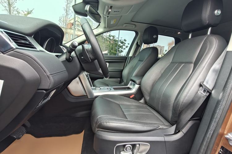 Used Land Rover Discovery Sport 2016 2.0T SE Interior 2