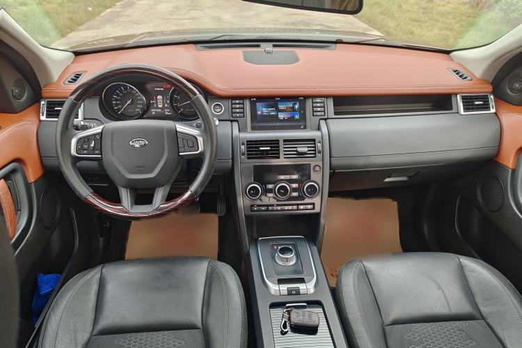 Used Land Rover Discovery Sport 2016 2.0T S Interior 2