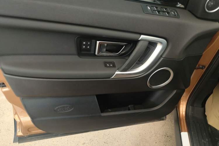 Used Land Rover Discovery Sport 2016 2.0T HSE Left Front Door Interior