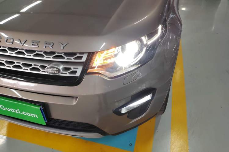 Used Land Rover Discovery Sport 2016 2.0T HSE Left Front Headlight