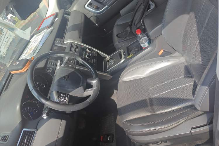 Used Land Rover Discovery Sport 2016 2.0T Limited-Edition Launch Left Front Seat
