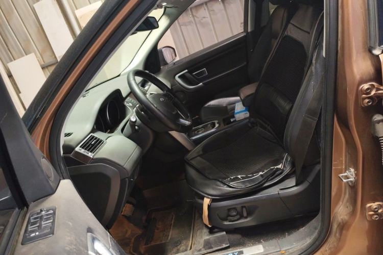 Used Land Rover Discovery Sport 2016 2.0T SE Left Front Seat
