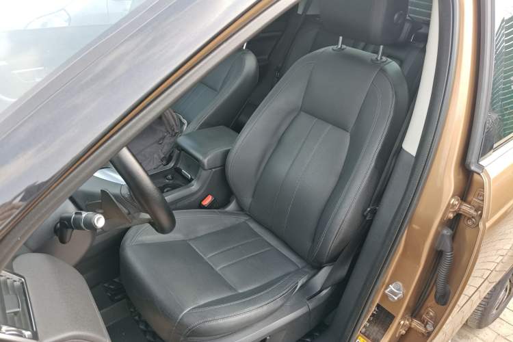 Used Land Rover Discovery Sport 2016 2.0T Limited-Edition Launch Left Front Seat