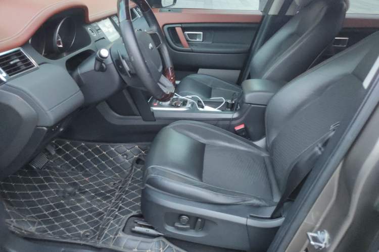 Used Land Rover Discovery Sport 2016 2.0T S Left Front Seat