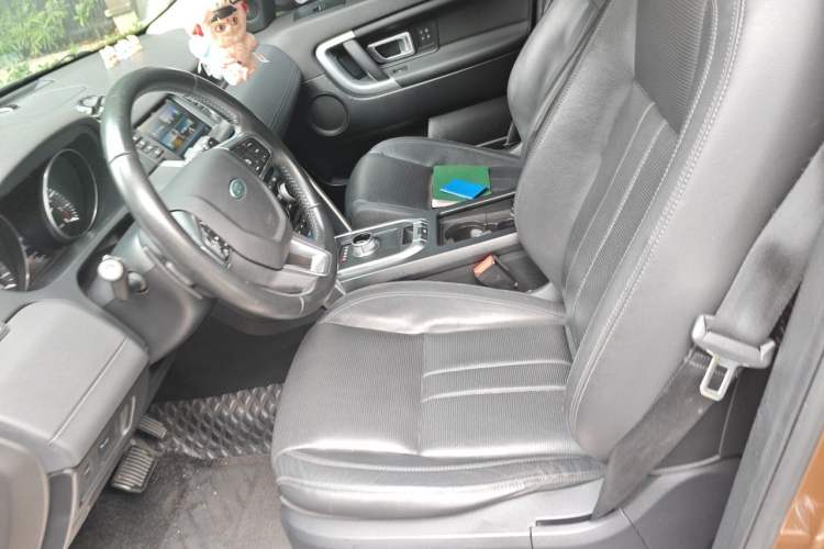 Used Land Rover Discovery Sport 2016 2.0T HSE Left Front Seat