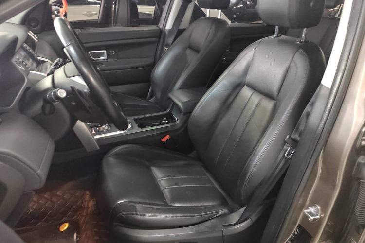 Used Land Rover Discovery Sport 2016 2.0T HSE Left Front Seat