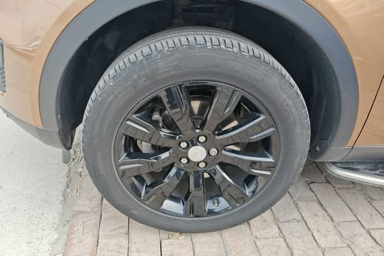Used Land Rover Discovery Sport 2016 2.0T Limited-Edition Launch Left Front Wheel Hub