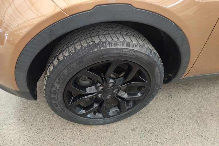 Used Land Rover Discovery Sport 2016 2.0T HSE Left Front Wheel Hub