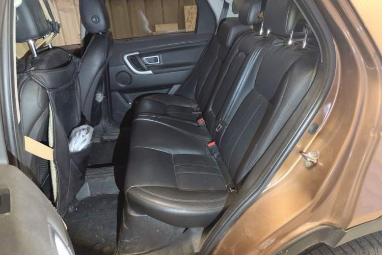 Used Land Rover Discovery Sport 2016 2.0T SE Left Rear Seat