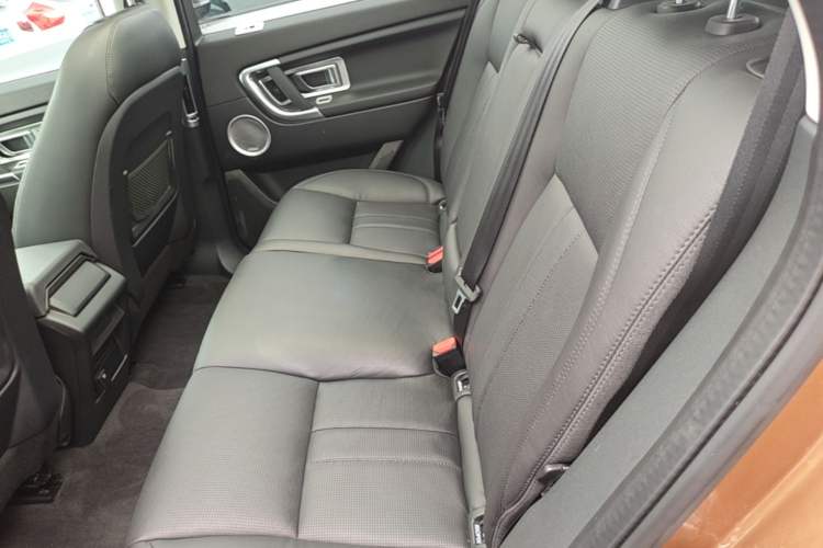 Used Land Rover Discovery Sport 2016 2.0T SE Left Rear Seat