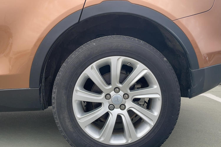Used Land Rover Discovery Sport 2016 2.0T SE Left Rear Wheel Hub