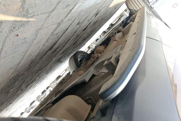 Used Land Rover Discovery Sport 2016 2.0T Limited-Edition Launch Left Side Sill