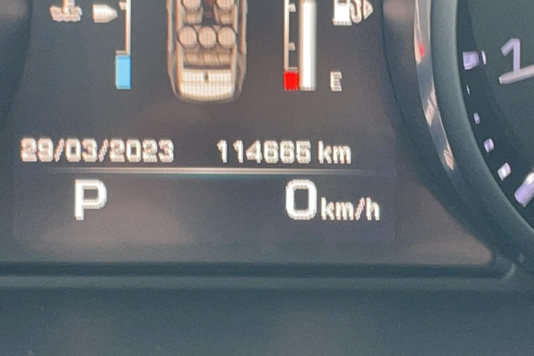 Used Land Rover Discovery Sport 2016 2.0T SE Odometer Close Up