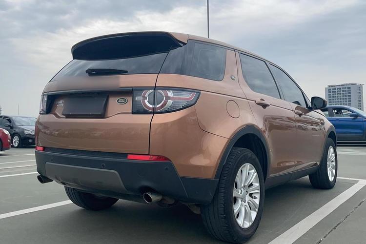 Used Land Rover Discovery Sport 2016 2.0T SE Rear Right 45 Deg