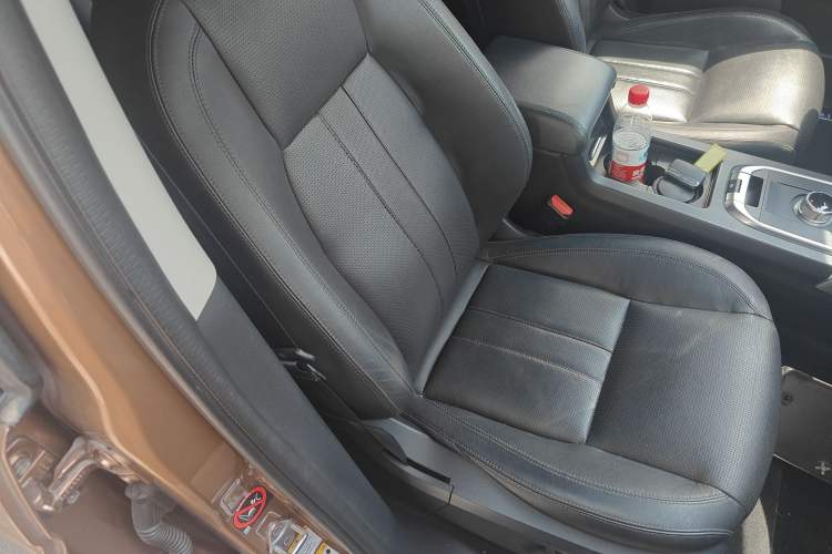 Used Land Rover Discovery Sport 2016 2.0T Limited-Edition Launch Right Front Seat