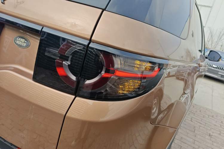 Used Land Rover Discovery Sport 2016 2.0T Limited-Edition Launch Right Rear Taillight
