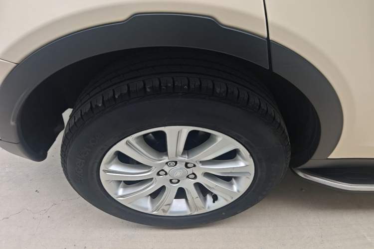 Used Land Rover Discovery Sport 2016 2.0T SE Right Rear Wheel Hub