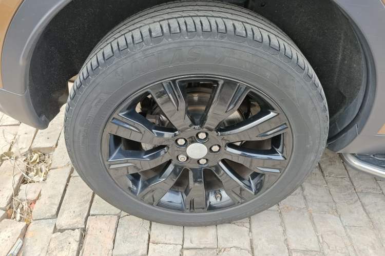 Used Land Rover Discovery Sport 2016 2.0T Limited-Edition Launch Right Rear Wheel Hub