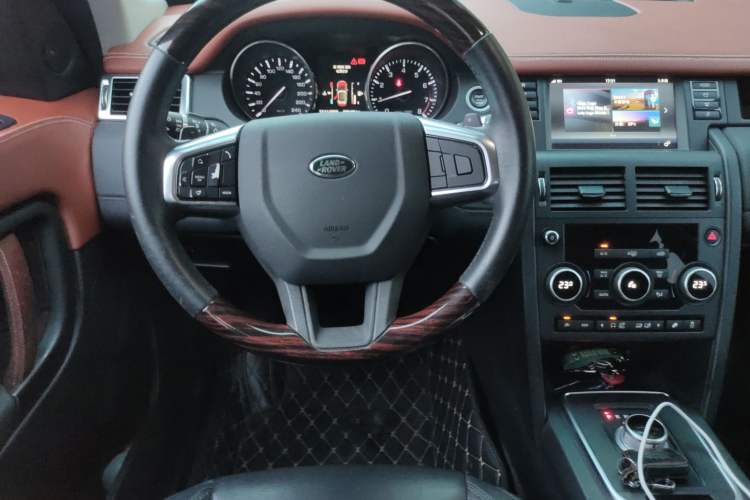 Used Land Rover Discovery Sport 2016 2.0T S Steering Wheel