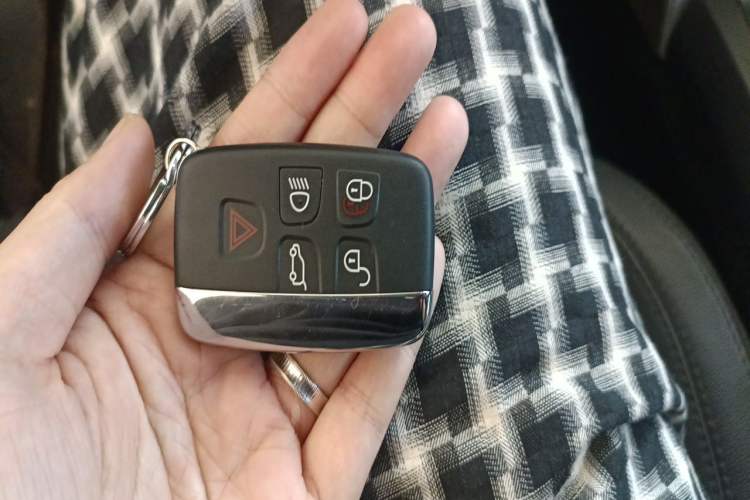 Used Land Rover Discovery Sport 2016 2.0T SE Vehicle Key