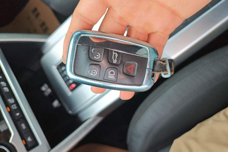 Used Land Rover Discovery Sport 2016 2.0T SE Vehicle Key