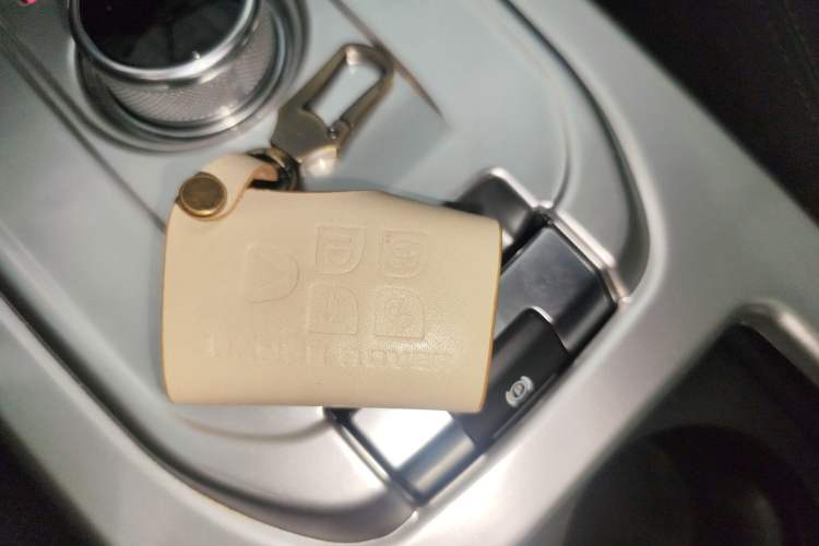 Used Land Rover Discovery Sport 2016 2.0T HSE Vehicle Key
