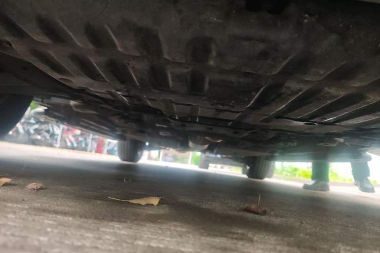 Used Land Rover Discovery Sport 2017 2.0T PURE Chassis Front