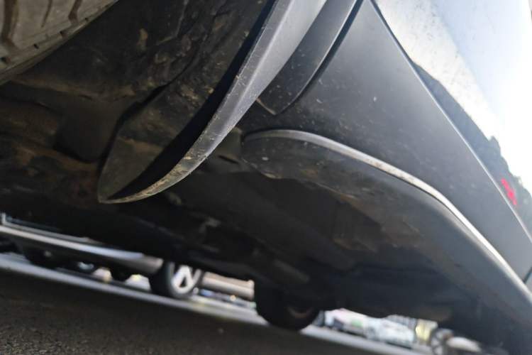 Used Land Rover Discovery Sport 2017 2.0T SE Chassis Front Left