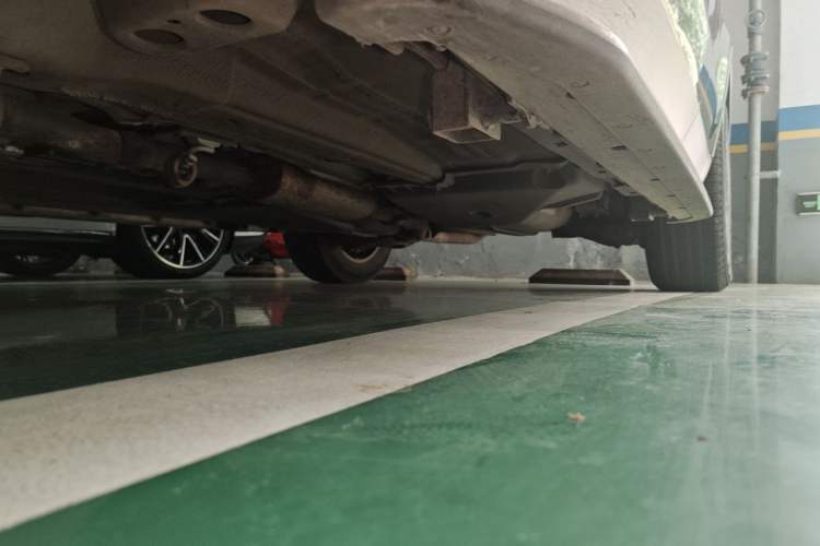 Used Land Rover Discovery Sport 2017 2.0T SE Chassis Front Left
